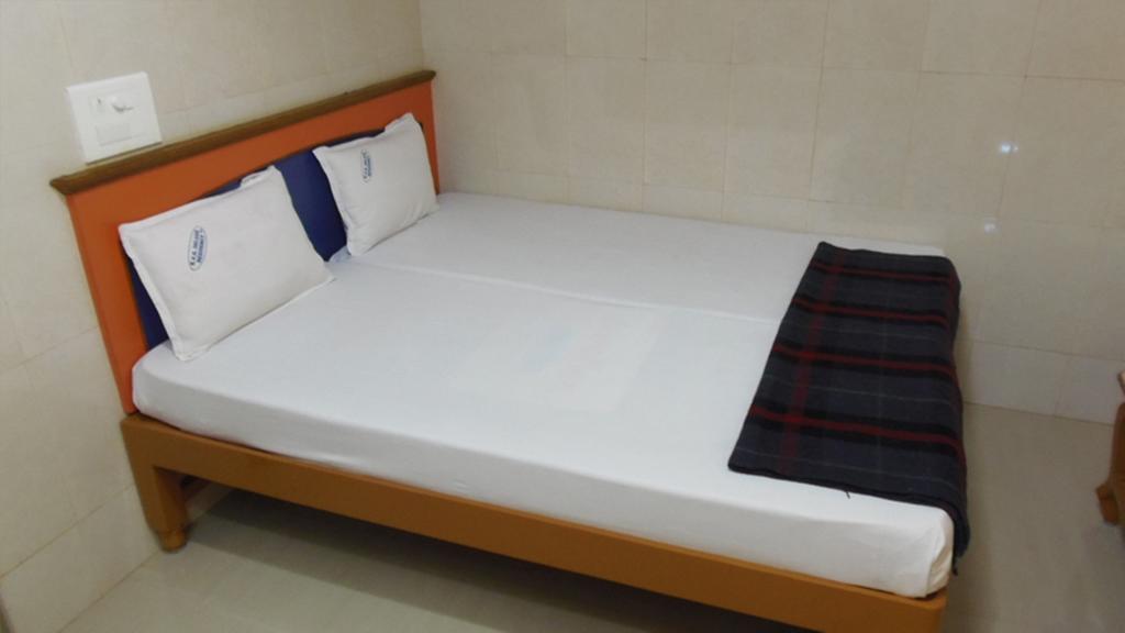 Kvr Deluxe Residency Vila Tirupati Quarto foto