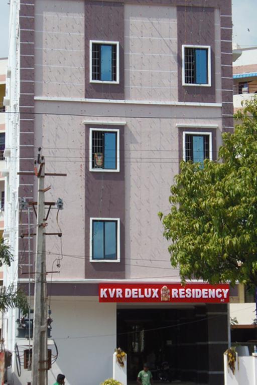 Kvr Deluxe Residency Vila Tirupati Exterior foto