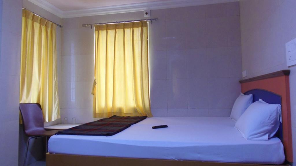 Kvr Deluxe Residency Vila Tirupati Quarto foto