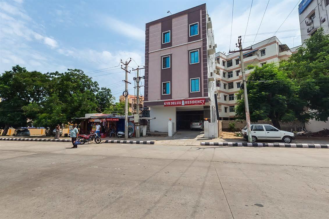 Kvr Deluxe Residency Vila Tirupati Exterior foto
